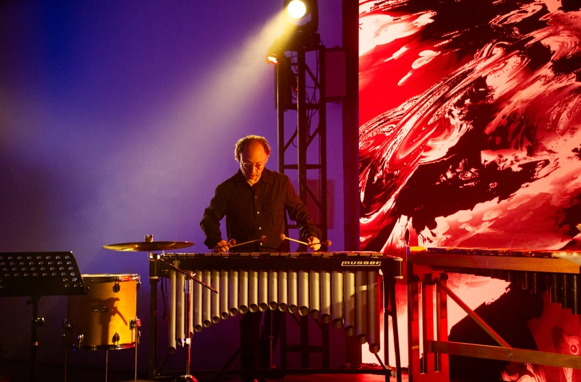 Detalle de montaje y ambientación de evento CNC